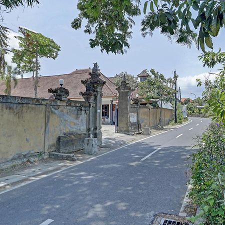 Отель Oyo 90638 Pondok Idas Легиан Экстерьер фото